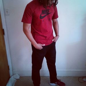 Meet your Posher, Max